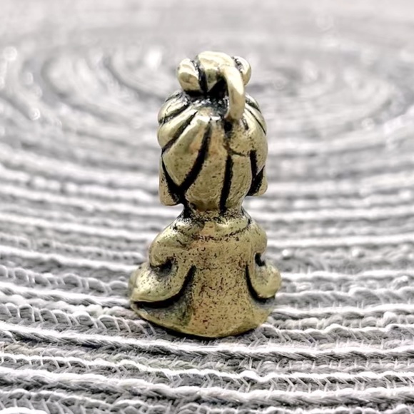 Pure Brass Mini Avalokitesvara Pendant - Picture 6 of 6